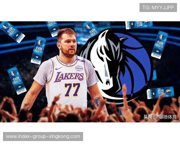 东契奇站在中圈，达拉斯独行侠等最后一击